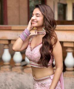 Anushka Sen Instagram - 💜