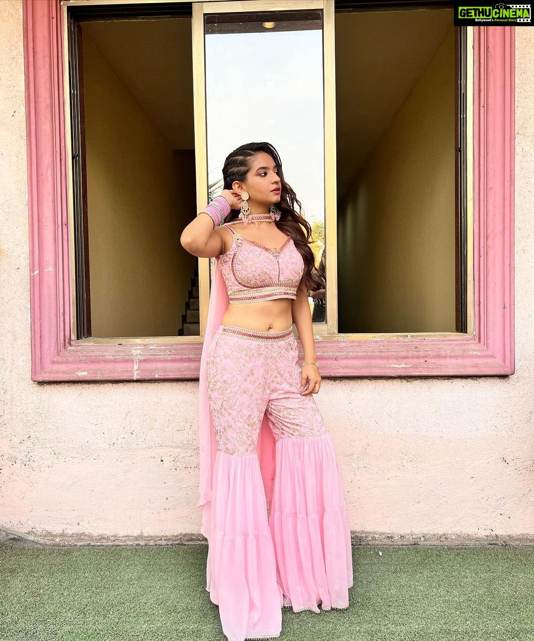 Anushka Sen - 1.2 Million Likes - Most Liked Instagram Photos