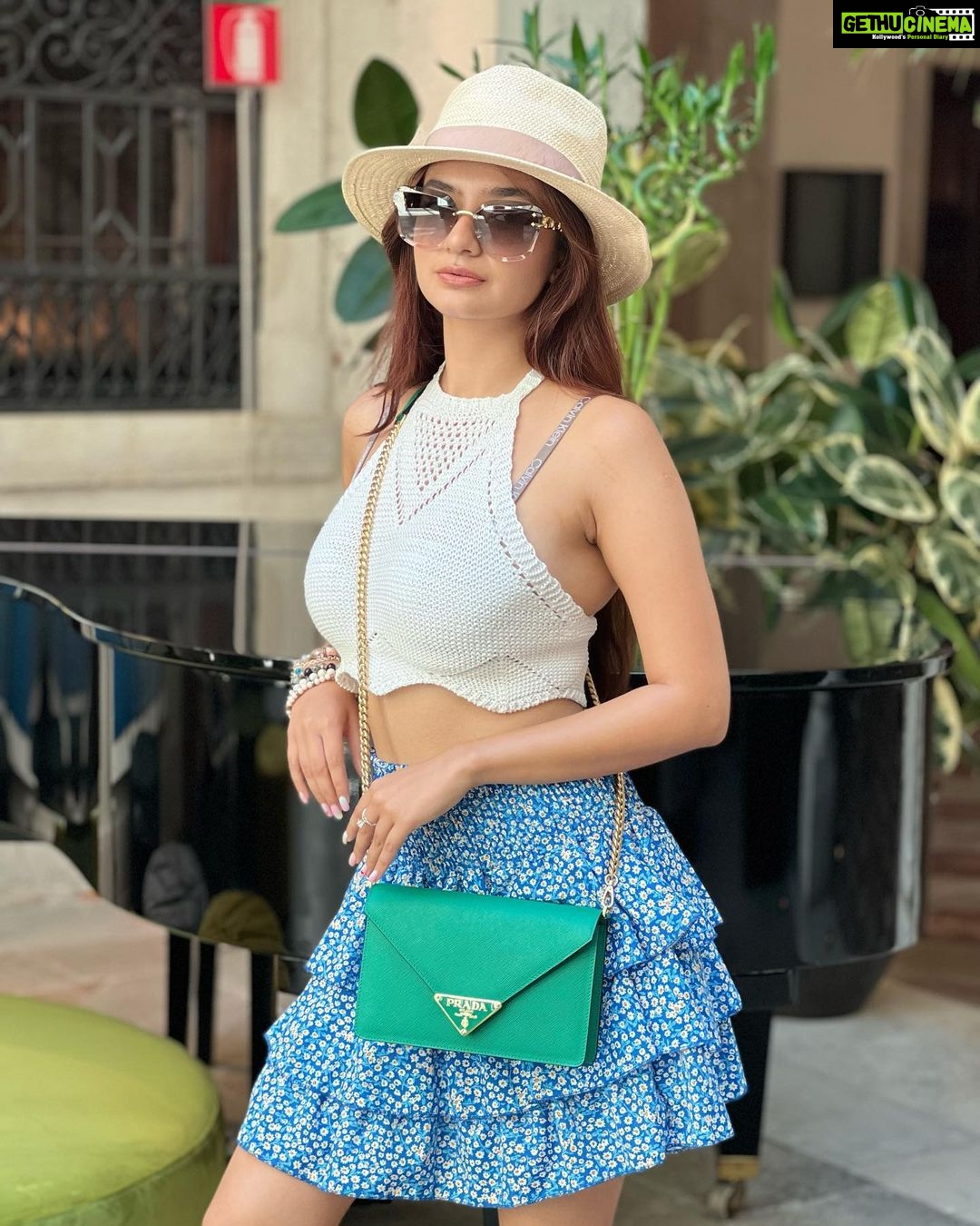 Anushka Sen Instagram - Italian mood 🇮🇹✨🦦 Venice, Italy