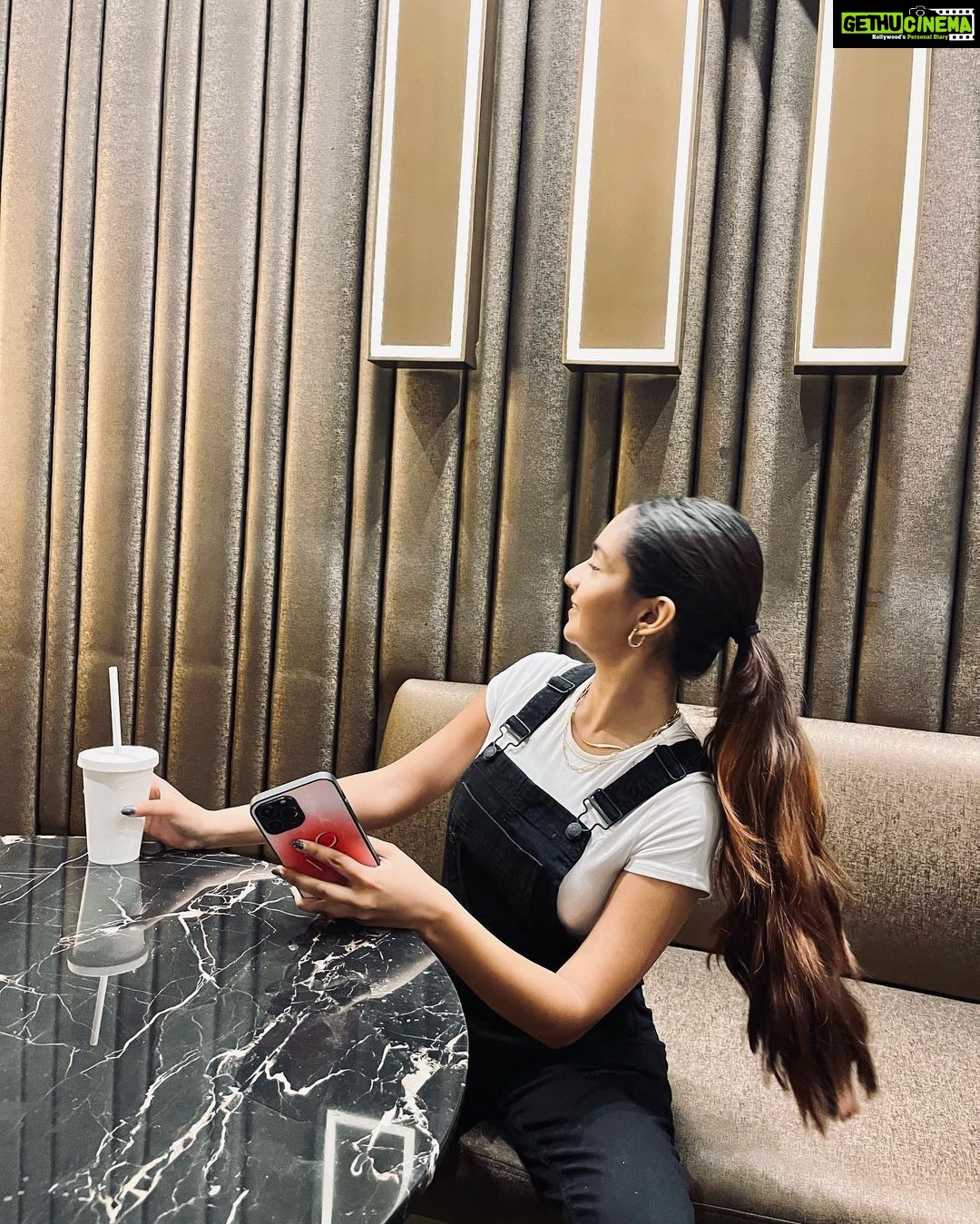 Anushka Sen Instagram - photo dump 🦦🖤 INOX Leisure Ltd.