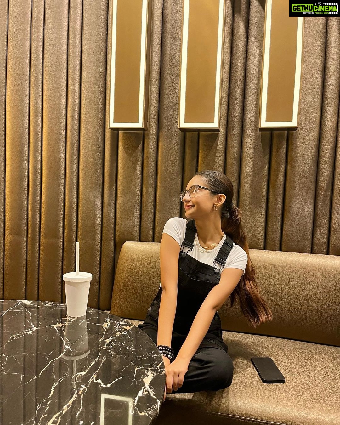 Anushka Sen Instagram - photo dump 🦦🖤 INOX Leisure Ltd.