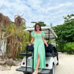 Anushka Sen Instagram – 💜☀️ #maldives
Wearing: @urbanic_in Siyam World