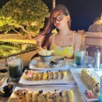 Anushka Sen Instagram – color coordinated with sushi lol💛 #arigato @siyamworld Maldives