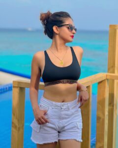 Anushka Sen Instagram - vacayyyy🦦☀️