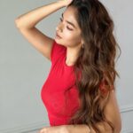 Anushka Sen Instagram - Bittersweet ecstasy that you got me in, falling deep I can sleep tonight ❣️