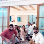 Anushka Sen Instagram - When shooting, trends toh Banta hai 😂😂😜 #reels #trends #team