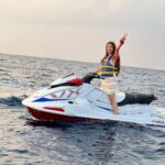 Anushka Sen Instagram - Jet Ski’s are so funnn 🦦💗 Maldives