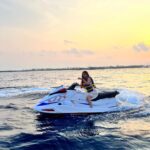 Anushka Sen Instagram - Jet Ski’s are so funnn 🦦💗 Maldives