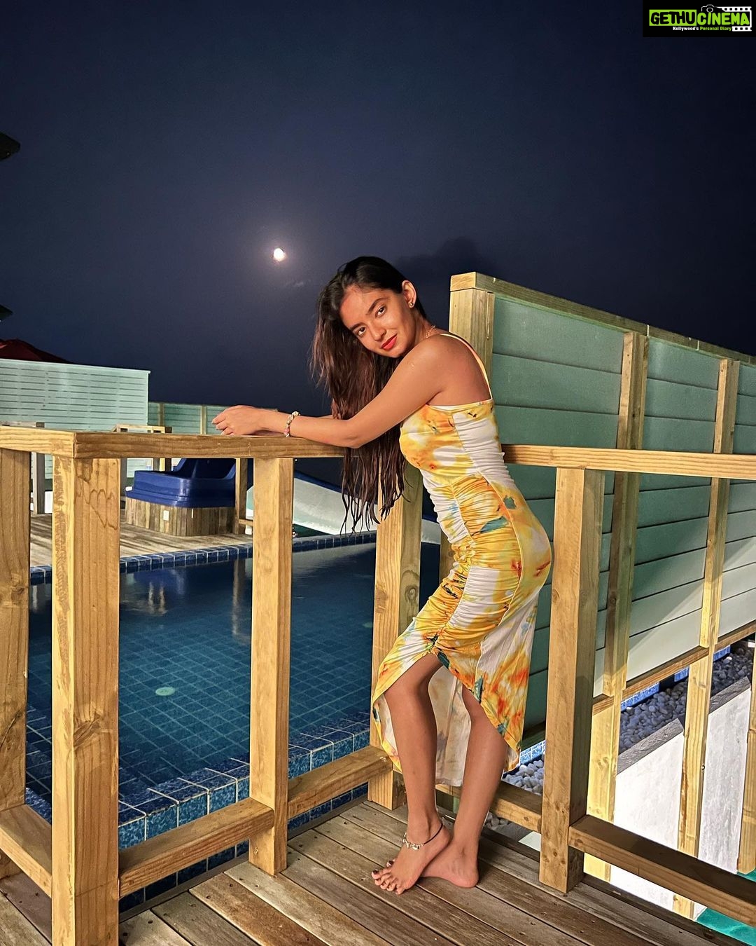 Anushka Sen Instagram - I said I will never fall unless itβs you I fall into ππ . Wearing: @urbanic_in Maldives