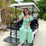 Anushka Sen Instagram – 💜☀️ #maldives
Wearing: @urbanic_in Siyam World