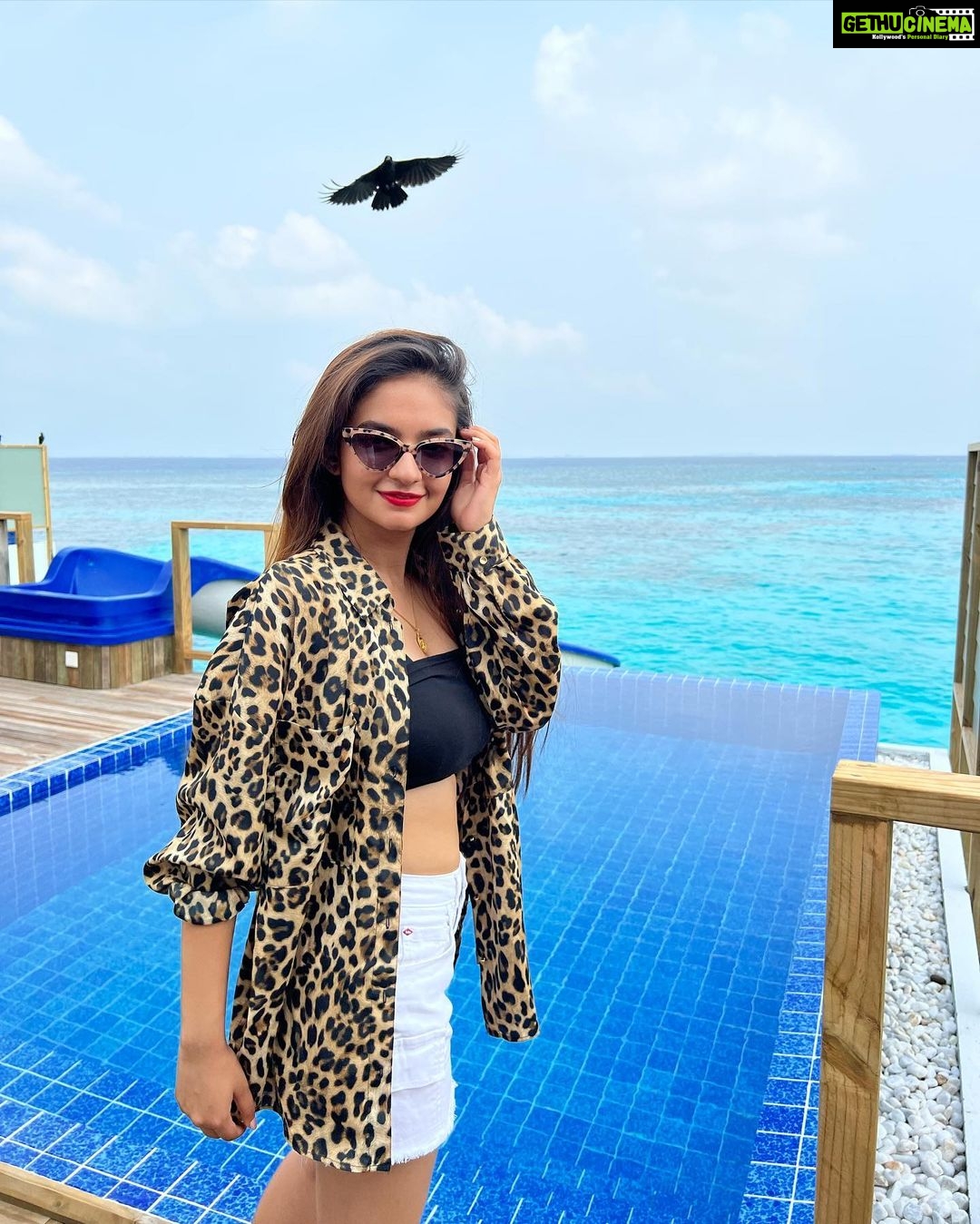 Anushka Sen Instagram - MALDIVES 🇲🇻 ✈️❣️💗☀️ . @siyamworld Siyam World