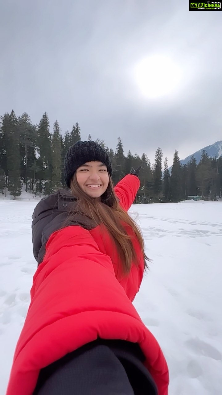 Anushka Sen Instagram - Memories ✨💜❄️⛷ #reels