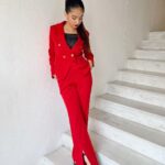 Anushka Sen Instagram - Red 💃 #swaanng Sun-N-Sand Hotel