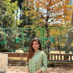 Anushka Sen Instagram - 🌷