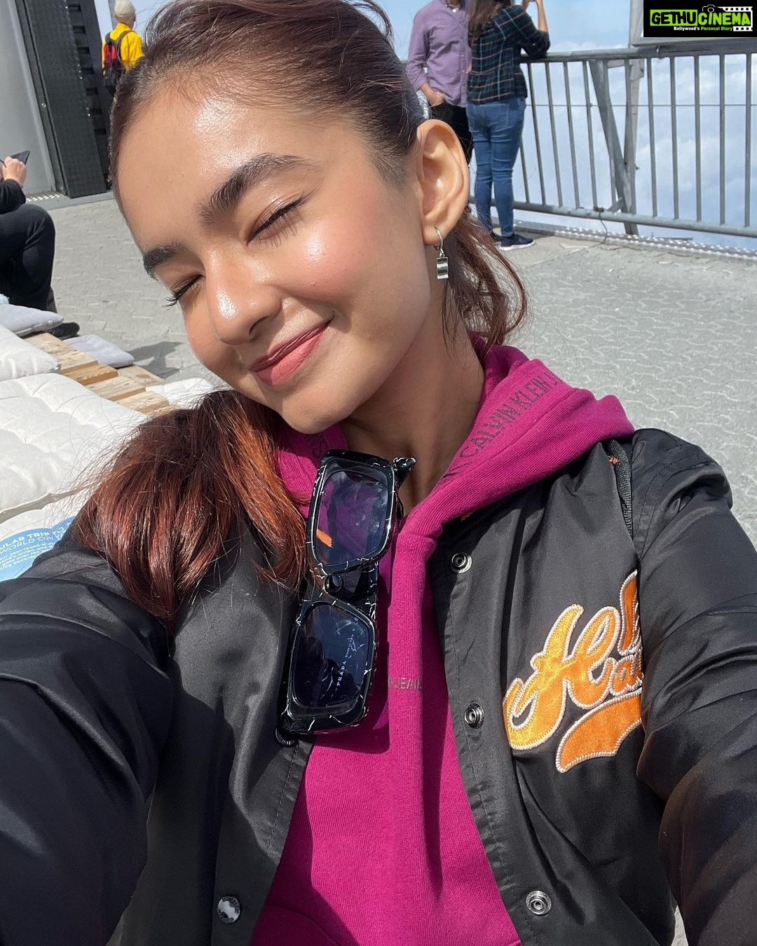 Anushka Sen Instagram - Mount Titlis 🏔🥰💜 Mount Titlis, Top of Europe