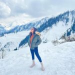 Anushka Sen Instagram - ⛄️❄️🥶 Gulmarg, Kashmir