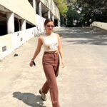 Anushka Sen Instagram - looking like my fav emoji today 🦦 . Wearing: @urbanic_in