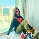 Anushka Sen Instagram - 🧸🖤