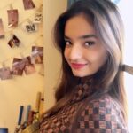 Anushka Sen Instagram - 💗🦦