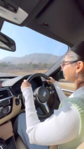 Anushka Sen Instagram - Such a beautiful day for a drive 🦦🦋 #driving #reels #reelsinstagram