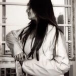 Anushka Sen Instagram - monochrome 🖤 #polaroid