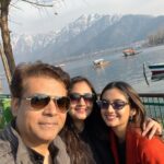 Anushka Sen Instagram – Trip with my besties 🏔🌸💜 Srinagar, Jammu and Kashmir