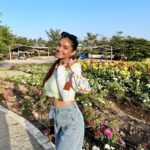 Anushka Sen Instagram - 🦋🌷☀️🥰