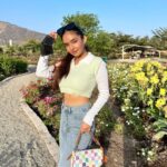 Anushka Sen Instagram - 🦋🌷☀️🥰