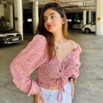 Anushka Sen Instagram - Sunday morning 💝 . Top: @urbanic_in