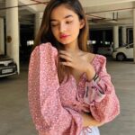 Anushka Sen Instagram - Sunday morning 💝 . Top: @urbanic_in