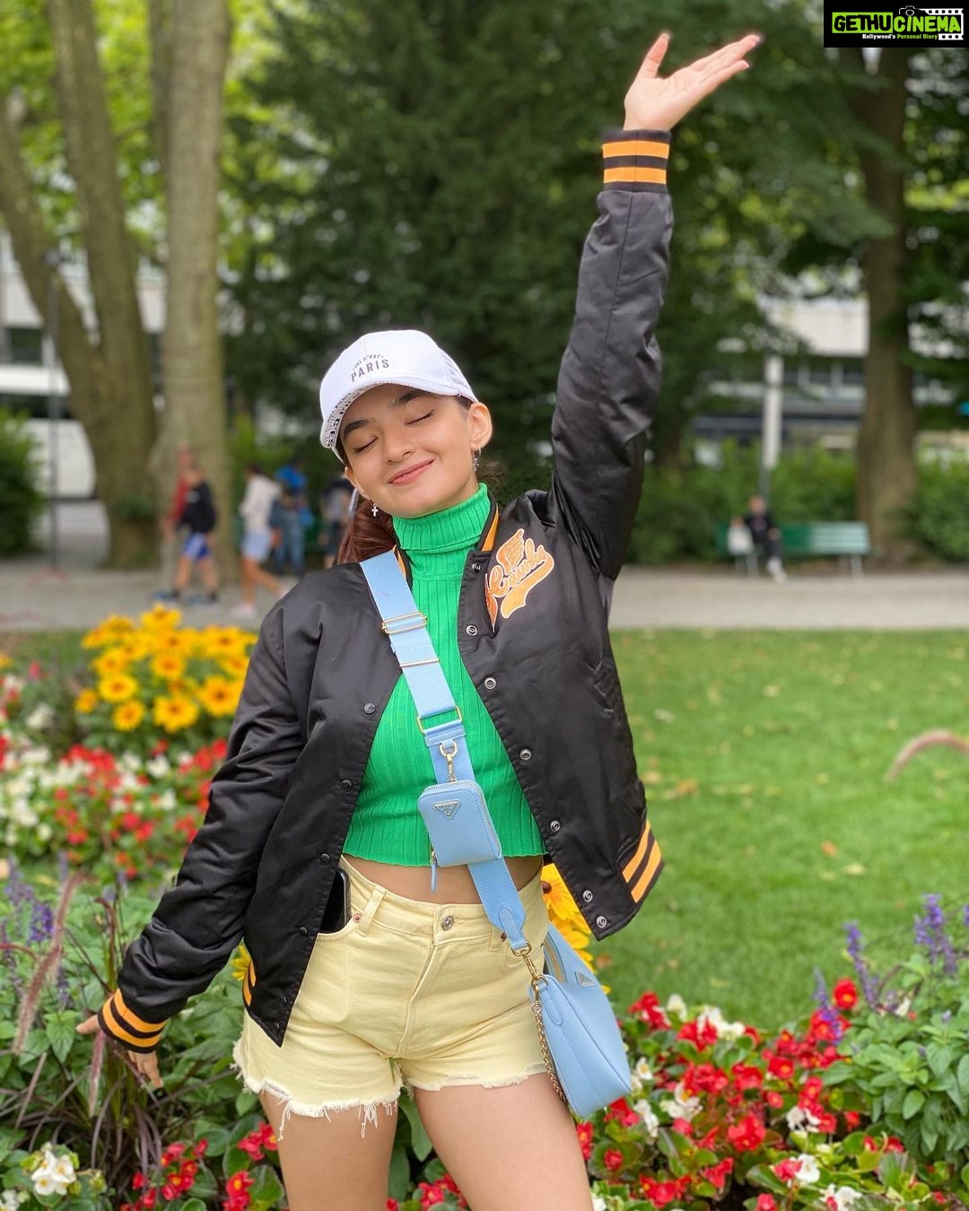 Anushka Sen Instagram - Hello Lucerne π«Άπ Lucerne, Switzerland