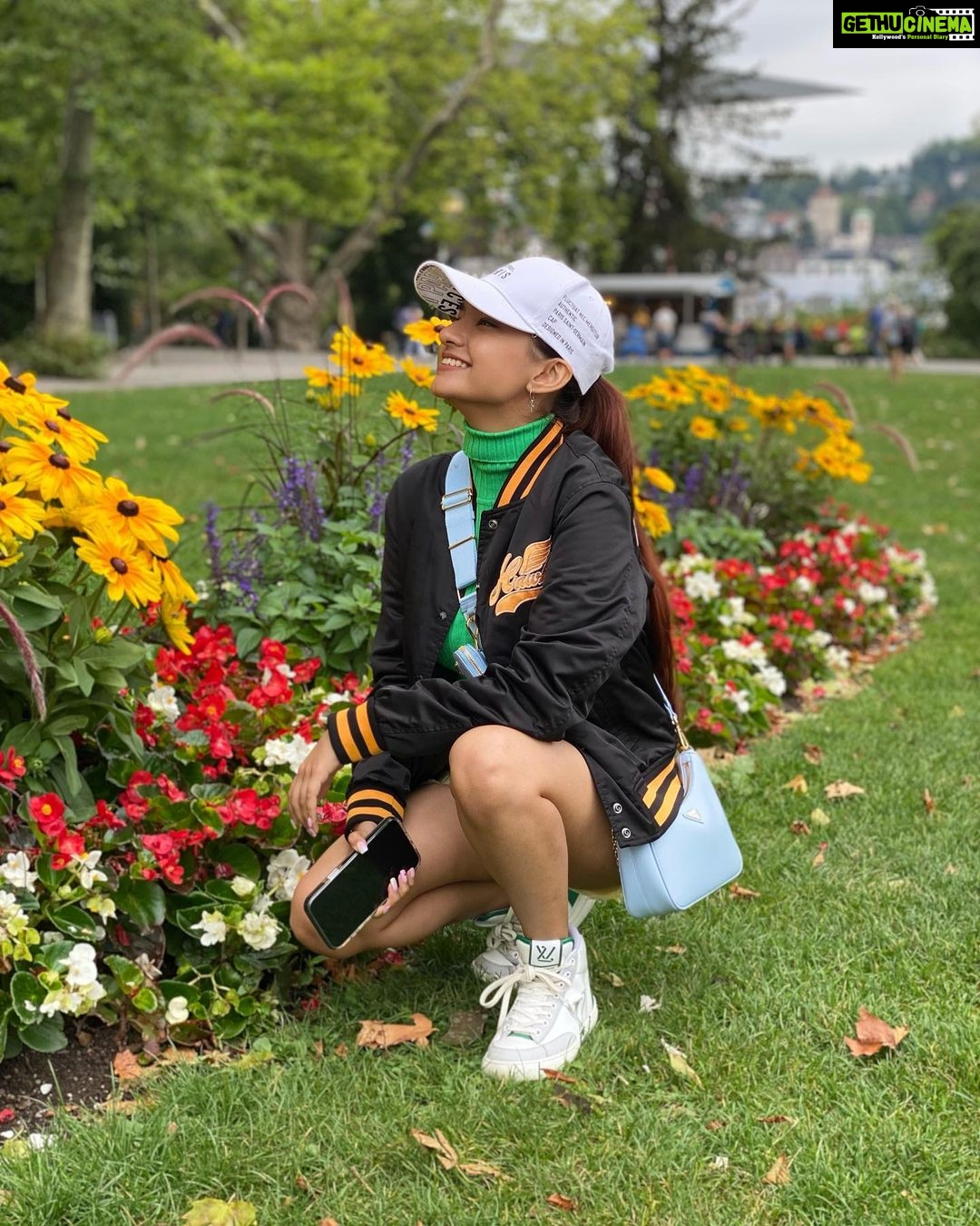 Anushka Sen Instagram - Hello Lucerne π«Άπ Lucerne, Switzerland