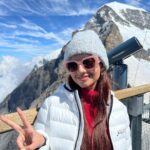 Anushka Sen Instagram - 4000 ft up in the mountains 🏔🫶 Jungfraujoch - Top of Europe