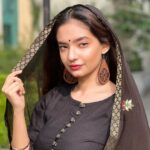 Anushka Sen Instagram - Dil Ye Tum Se Judta Hai Hawaon Mein Yun Udta Hai Ho Jaise Rait Zara Si🖤🖤