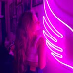 Anushka Sen Instagram - neon nightz ❤️‍🔥