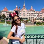 Anushka Sen Instagram – Best day, Best Place.
#Photodump #disneylandparis Disneyland Paris