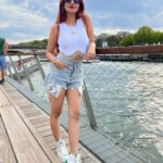 Anushka Sen Instagram - Cruise experience in Paris 🚢 🥰🫶 Rives de la Seine à Paris