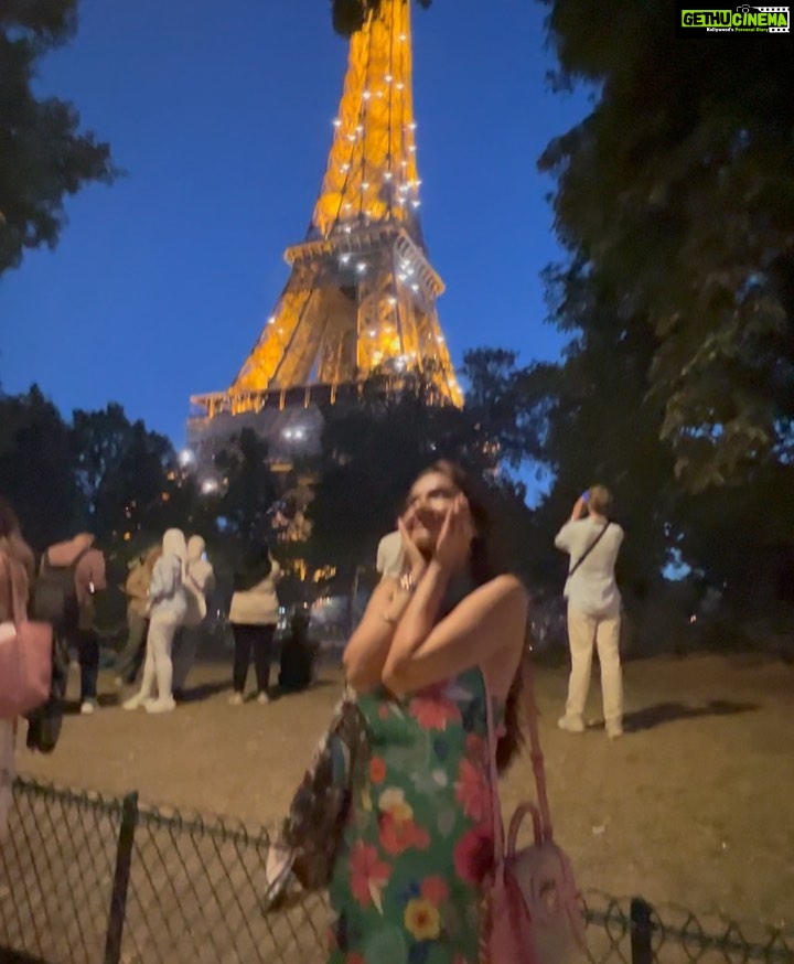 Anushka Sen Instagram - 20 ✨🦦🥳🫶 Paris, France