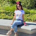 Anushka Sen Instagram - DISNEYLAND 🥰💜😍 Disneyland Paris