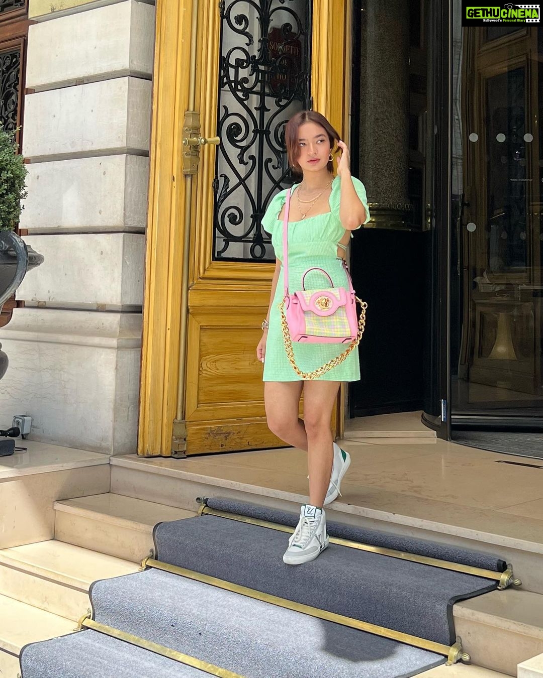 Anushka Sen Instagram - Tour du monde 🇫🇷✨🫶 Paris, France