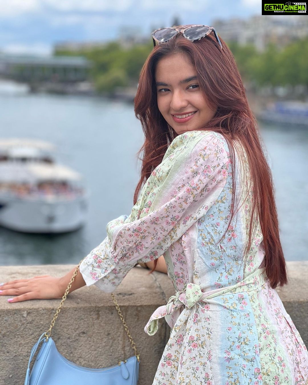 Anushka Sen Instagram - 🇫🇷✨ Eiffel Tower, Paris, France