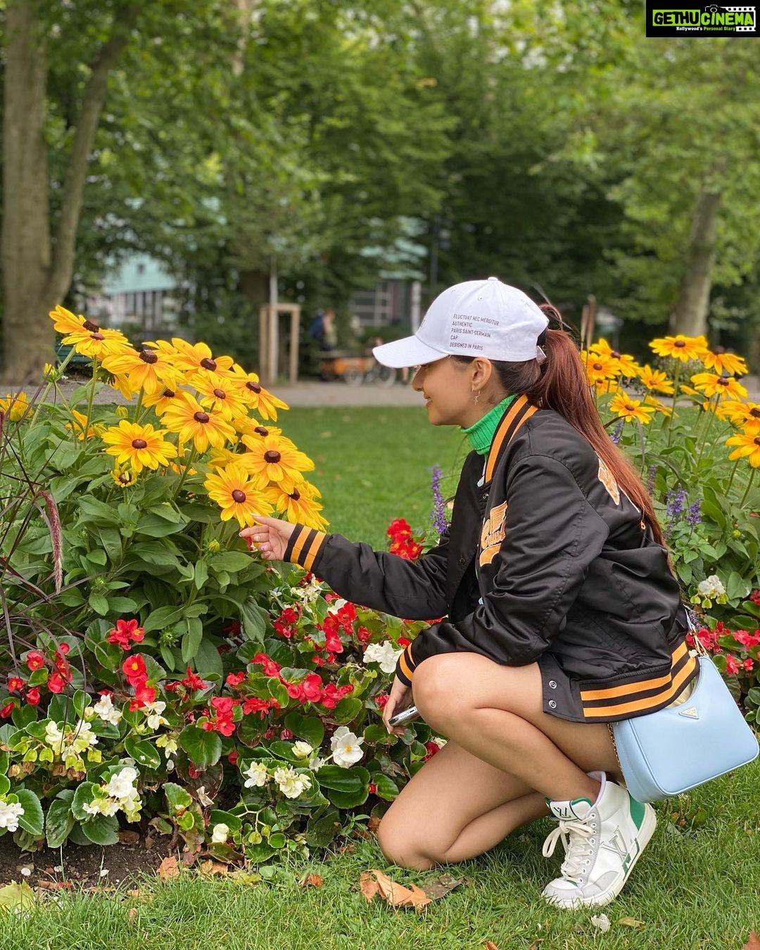 Anushka Sen Instagram - Hello Lucerne π«Άπ Lucerne, Switzerland