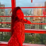 Anushka Sen Instagram - red lights