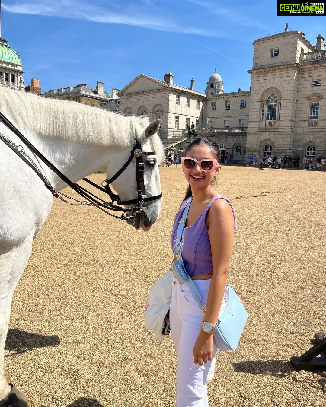 Anushka Sen Instagram - Should we name her cookie and cream or vanilla? She so prettyyyš London, United Kingdom