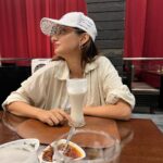 Anushka Sen Instagram - foodie for life 🦦