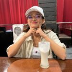 Anushka Sen Instagram - foodie for life 🦦
