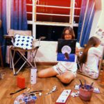 Anushka Sen Instagram - 3 hrs of painting, fun nights 😇✨🫶