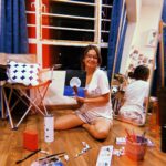 Anushka Sen Instagram - 3 hrs of painting, fun nights 😇✨🫶