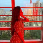Anushka Sen Instagram – red lights