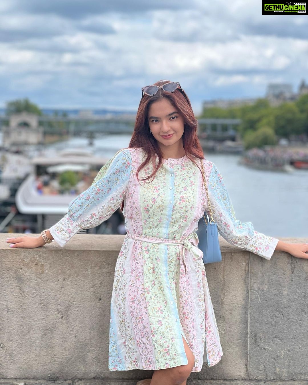 Anushka Sen Instagram - 🇫🇷✨ Eiffel Tower, Paris, France